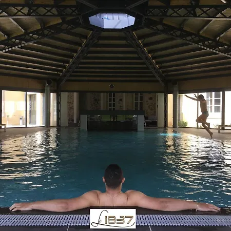 Le 1837 Apartmanhotel Saint-Affrique