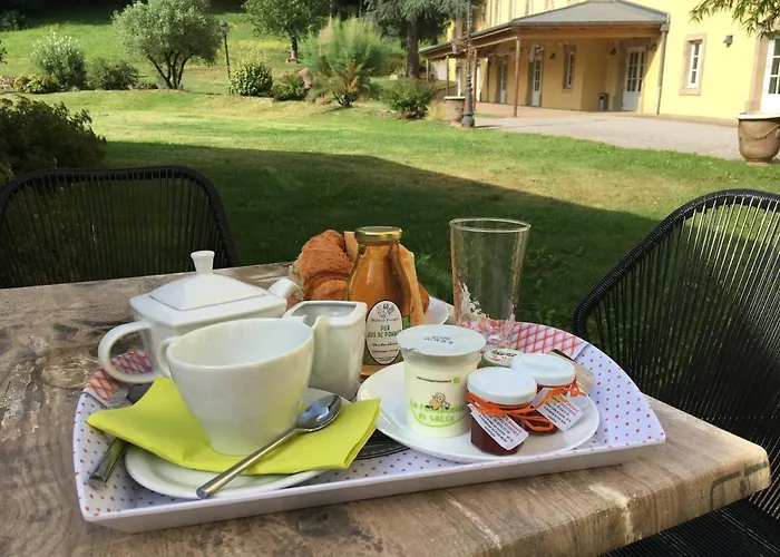 Aparthotel Le 1837 Saint-Affrique